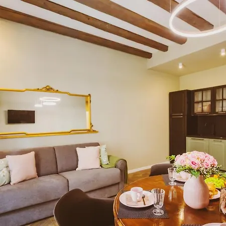 Chiara Apartment *